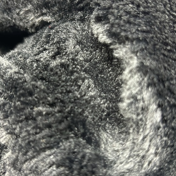 LESHOP BREATH & HEART black plush blouse size S - Picture 10 of 10